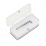 Estojo para pen drive, material de plástico com espuma.