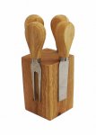 Kit queijo com quatro talheres, com cabo e suporte de madeira com imã.