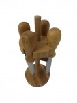 Kit queijo com quatro talheres, com cabo e suporte de madeira.