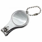 Chaveiro de metal + corta unhas