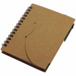 Bloco de anotações ecológico, com post-it, em diversas cores. Caneta de material reciclável e carga azul.