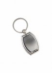 Chaveiro de metal giratório, com detalhe em prata escovado nas duas faces.
