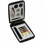 Kit costura, material em plástico resistente.