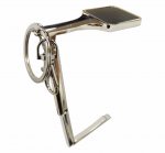 Porta Bolsa retangular de metal.